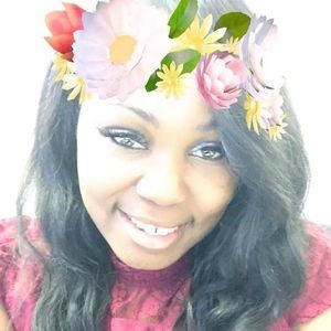 Meet your Posher, Devoney